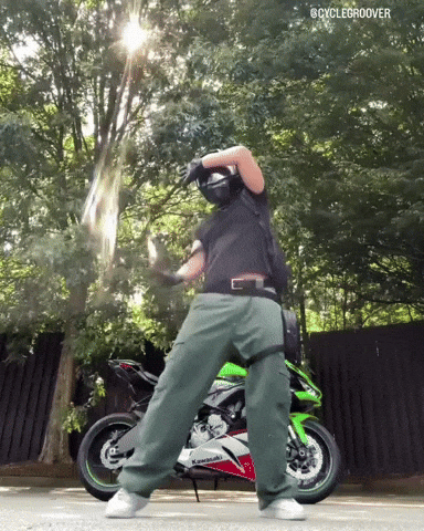 Groover GIF