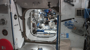 Moving International Space Station GIF by European Space Agency - ESA