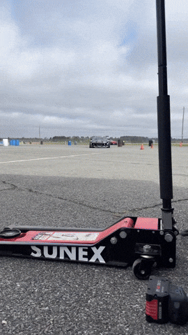 Tires Party In The Back GIF by SUNEX Tools