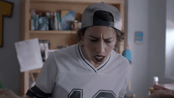broadcity season 2 episode 1 broad city ilana wexler GIF