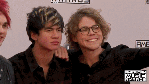 red carpet GIF by AMAs