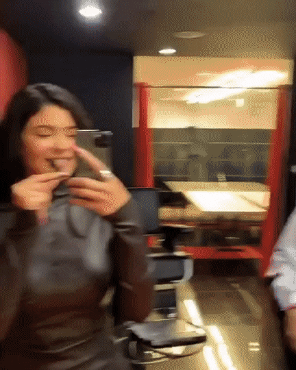sophiasonge92b giphyupload GIF