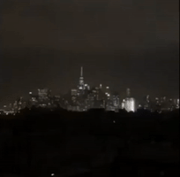 Dramatic Video Shows Lightning Strike Over Manhattan as Storm Brews