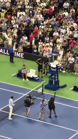 Crowd Cheers for Serena Williams After Final Match