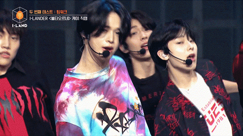 Iland GIF by dovetorabbit