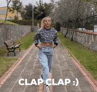 didemzeybek happy smile clap zumba GIF