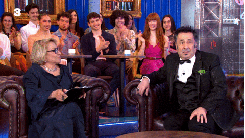 Domande GIF by Tv8it
