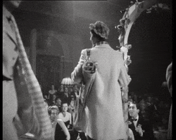 Sassy En Vogue GIF by Beeld en Geluid