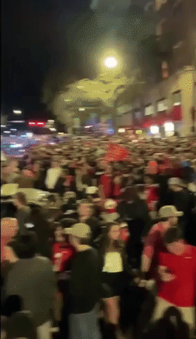 Fans Block Streets as Georgia Wins Natty