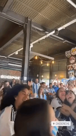 Fans Celebrate in Buenos Aires as Argentina Scores in World Cup Final