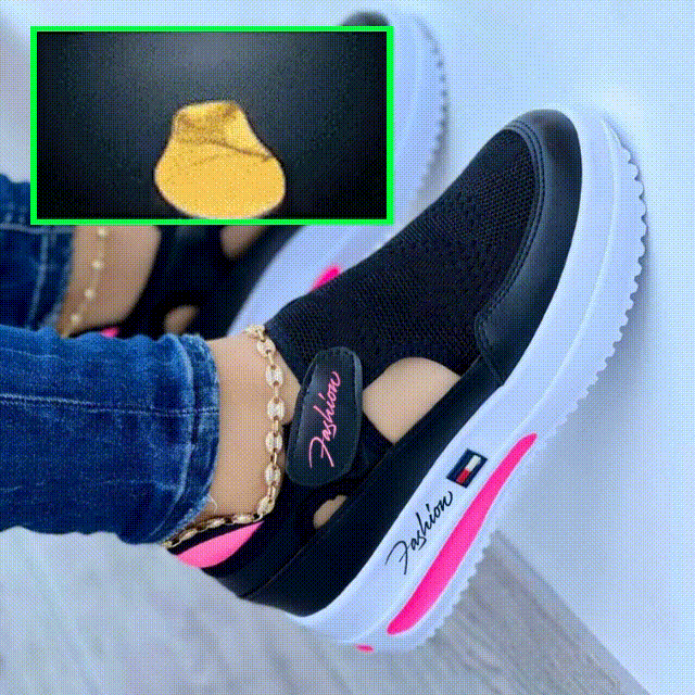 AnjaZZZZ giphyupload GIF