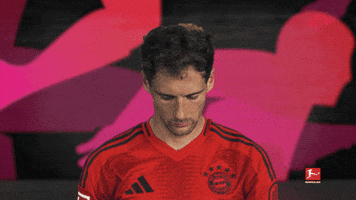 Look Up Fc Bayern GIF by Bundesliga