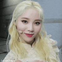 Loona Jinsoul GIF