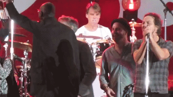 Science Guy Bill Nye Rocks Out With Pearl Jam at Global Citizen Festival