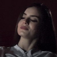Camila Queiroz GIF