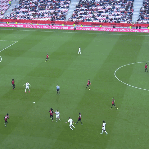 Le double contact de Todibo contre Brest