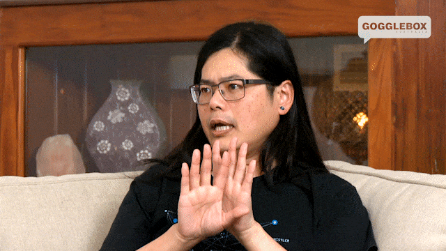 Look Here Wow GIF by Gogglebox Australia