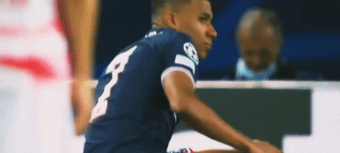 trienst giphygifmaker messi psg mbappe GIF
