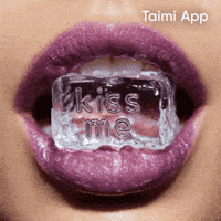 Sexy Kiss Me GIF by Taimi