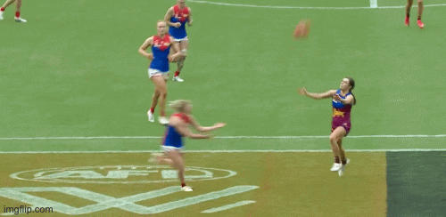 deesgifs22 giphyupload aflw melbourne football club tyla hanks GIF