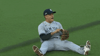 Homerun Gio Urshela GIF - Homerun Gio Urshela New York Yankees