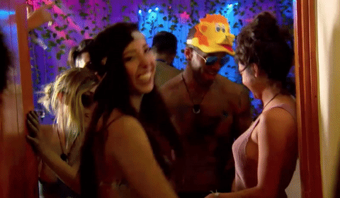 mtv temporada 3 GIF by Acapulco Shore
