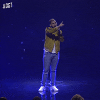 Pointing Looking GIF by Dominicana's Got Talent