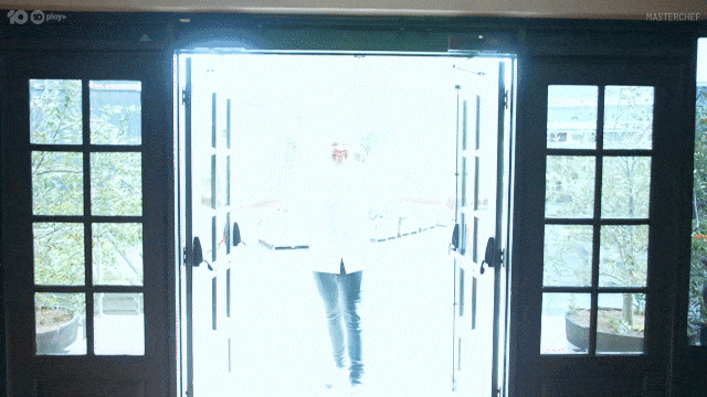 Entrance Nelly GIF by MasterChefAU