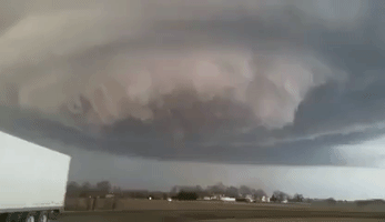 Cloud Formation Looms Over Illinois as Tornadoes Touch Down