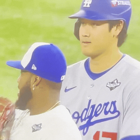 corrylee94 giphycreatortest excuse me um dodgers GIF
