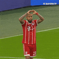 arturo vidal love GIF by FC Bayern Munich