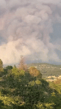 Thick Cloud of Smoke Rises as Oregon Firefighters Battle Salt Creek Fire