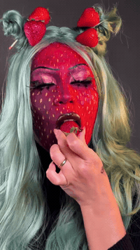 Yulettbeauty fruit comer fresa yulettbeauty GIF