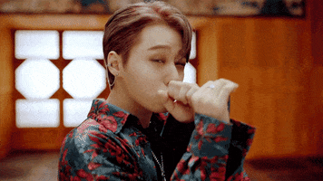 Mv Oneus GIF by KPopSource