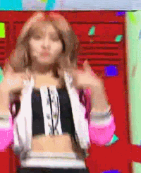 k-pop momo GIF