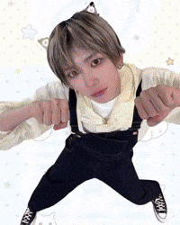 Yichenssi GIF