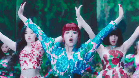 Minnie Hwaa GIF by (G)I-DLE