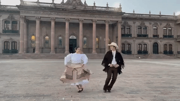 Nuevo LeΓ³n dancers