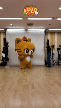Lolo GIF