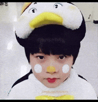 Treasure Junghwan GIF