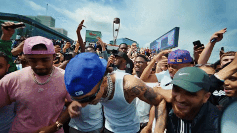 Fans Restaurant GIF by D-Block Europe