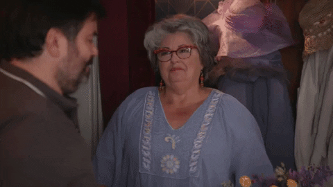 family kiss GIF by Un si grand soleil
