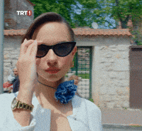 Happy Fashion GIF by TRT