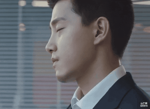 crowndrama giphyupload smoking fan si qi where the lost ones go chinese drama GIF