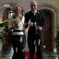 Marianne GIF by vrt