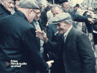 Deal Trade GIF by Fries Film & Audio Archief