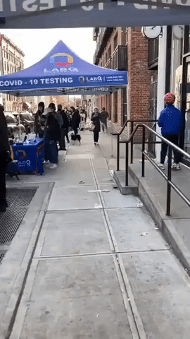 New Yorkers Wait Hours for COVID-19 Tests as Omicron Spreads