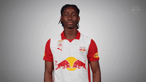 Lassina Traore Salute GIF by FC Red Bull Salzburg