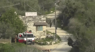 Israeli Activists Capture Video of Border Guards Throwing 'Stun Grenade' at Palestinian Couple and Child