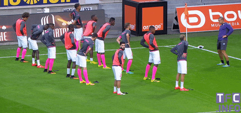 ligue 1 dancing GIF by Toulouse Football Club